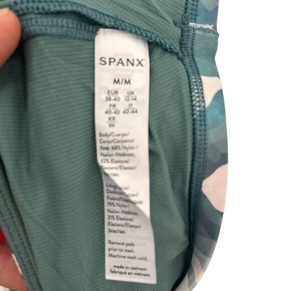 NWT Spanx Lavender and sage green printed Low Impact Sports Bra size medium - Picture 6 of 7
